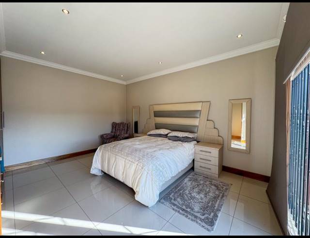 4 BEDROOM HOUSE FOR SALE IN MEYERSDAL